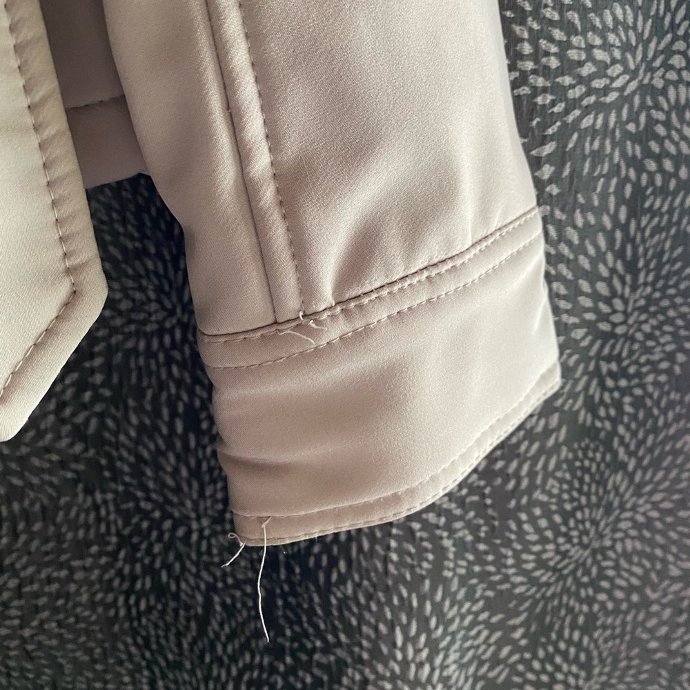 Jacket - Picture 2 of 9